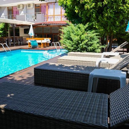 Akladi Family Hotel Csernomorec Kültér fotó