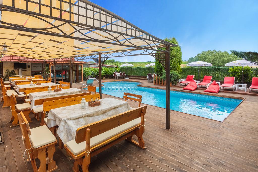 Akladi Family Hotel Csernomorec Kültér fotó